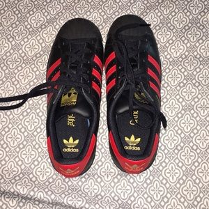 Adidas superstars
